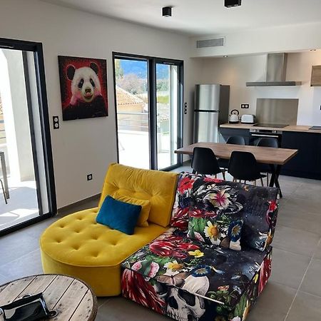 Logement Neuf-Ghisonaccia Centre, A 5Min De La Mer エクステリア 写真