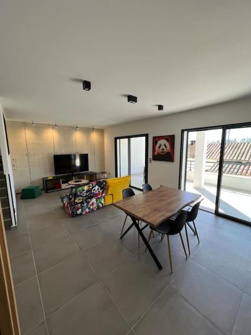 Logement Neuf-Ghisonaccia Centre, A 5Min De La Mer エクステリア 写真