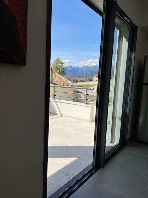 Logement Neuf-Ghisonaccia Centre, A 5Min De La Mer エクステリア 写真