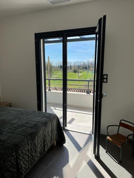 Logement Neuf-Ghisonaccia Centre, A 5Min De La Mer エクステリア 写真