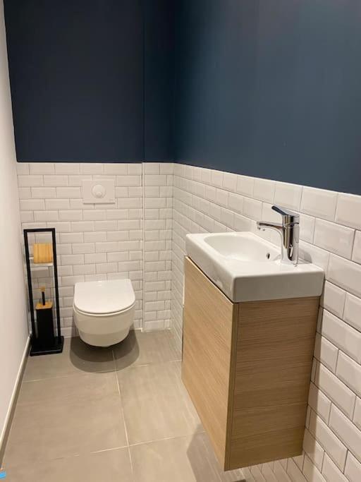 Logement Neuf-Ghisonaccia Centre, A 5Min De La Mer エクステリア 写真