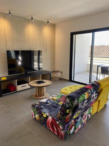 Logement Neuf-Ghisonaccia Centre, A 5Min De La Mer エクステリア 写真